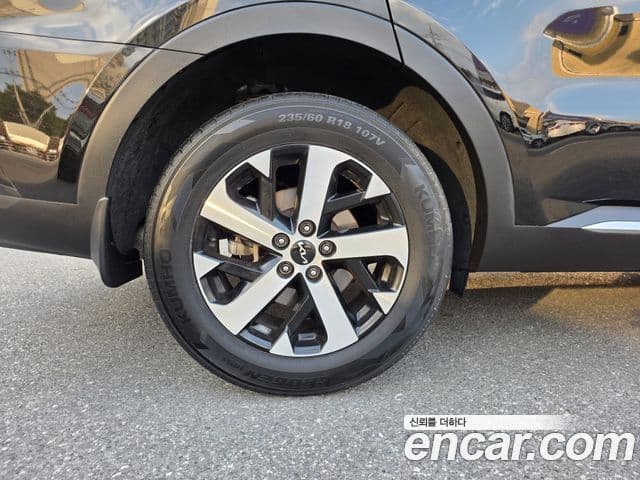 Kia Sorento 2021 — Şəkil 17/20