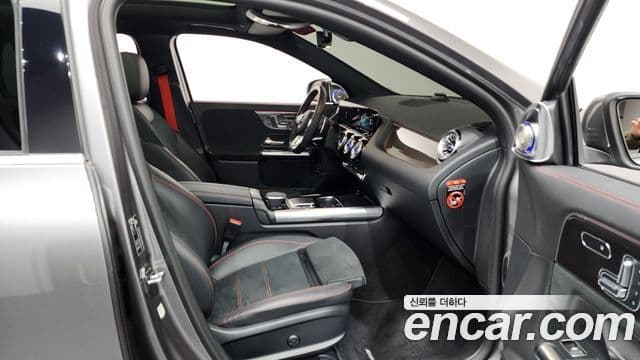 Mercedes-Benz GLA-Class 2022 — Şəkil 11/20