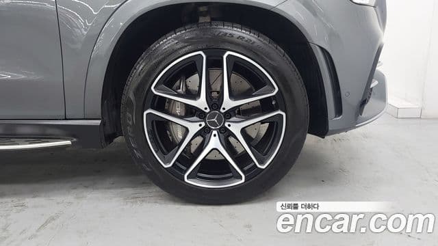 Mercedes-Benz GLE-Class 2021 — ფოტო 4/19
