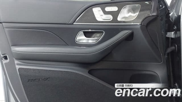 Mercedes-Benz GLE-Class 2021 — ფოტო 15/19
