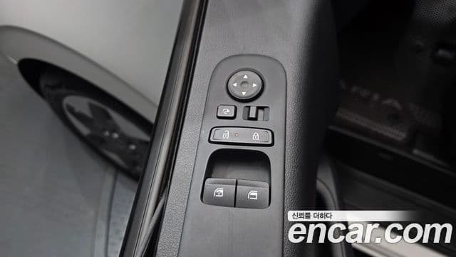 Hyundai Staria 2025 — ფოტო 14/20