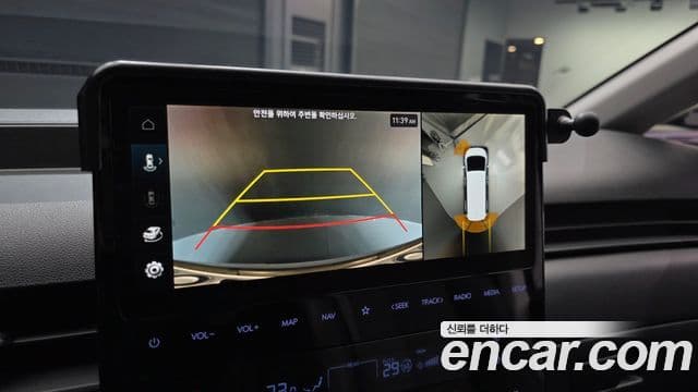 Hyundai Staria 2025 — ფოტო 19/20
