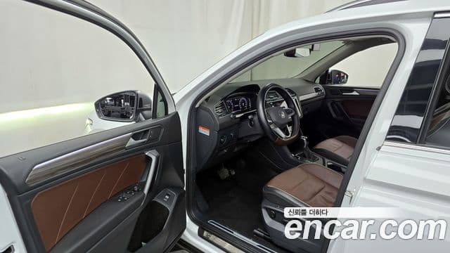 Volkswagen Tiguan Allspace 2023 — Şəkil 10/20