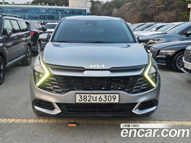 Kia Sportage 2023 — Şəkil 1/20