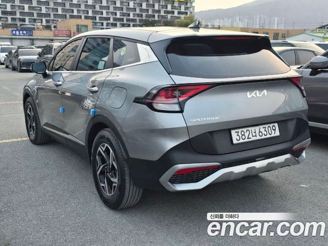 Kia Sportage 2023 — Şəkil 4/20