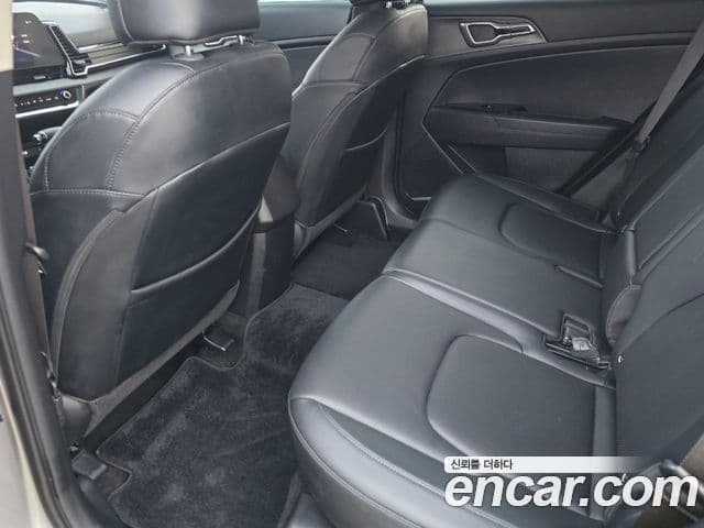 Kia Sportage 2023 — Şəkil 16/20