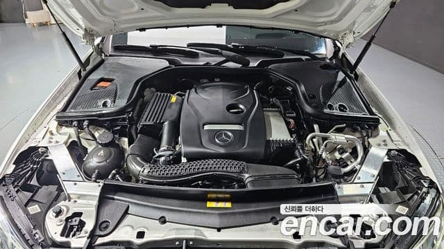 Mercedes-Benz E-Class 2019 — Şəkil 8/20