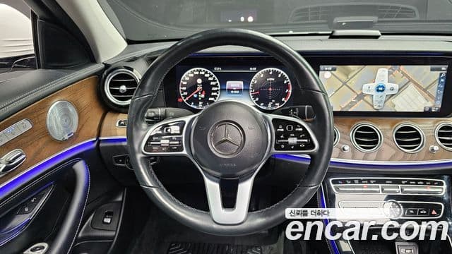 Mercedes-Benz E-Class 2019 — Şəkil 16/20