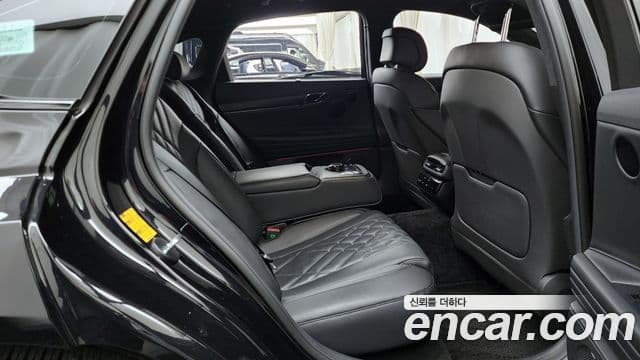 Genesis Electrified G80 2025 — Şəkil 12/20