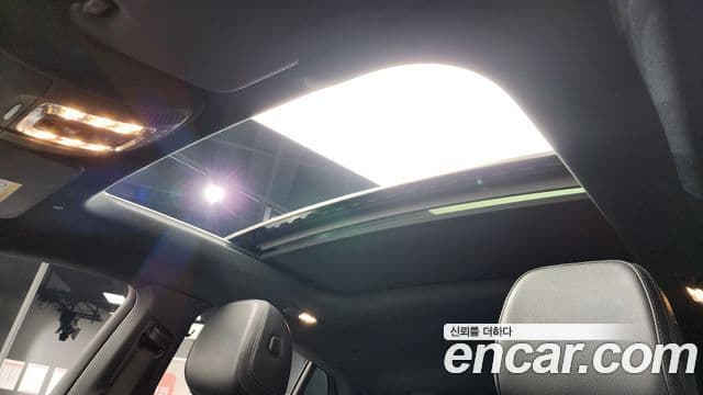 Mercedes-Benz GLE-Class 2021 — Photo 3/20