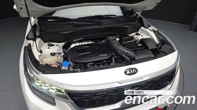Kia Seltos 2020 — ფოტო 6/20