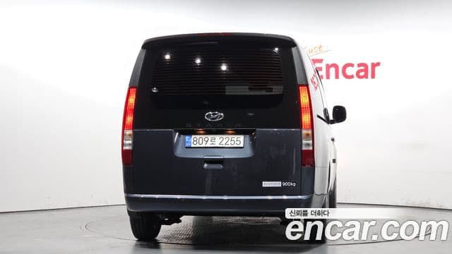 Hyundai Staria 2023 — ფოტო 3/20
