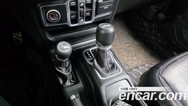 Jeep Wrangler 2018 — Photo 13/20