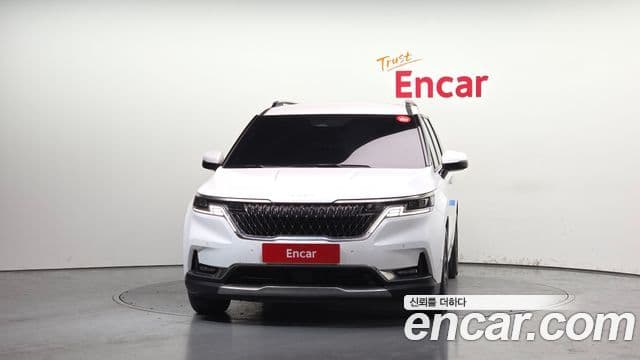 Kia Carnival 2022 — ფოტო 3/20