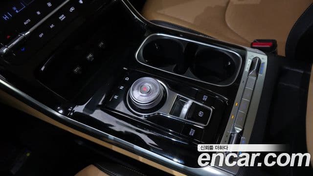 Kia Carnival 2022 — ფოტო 9/20