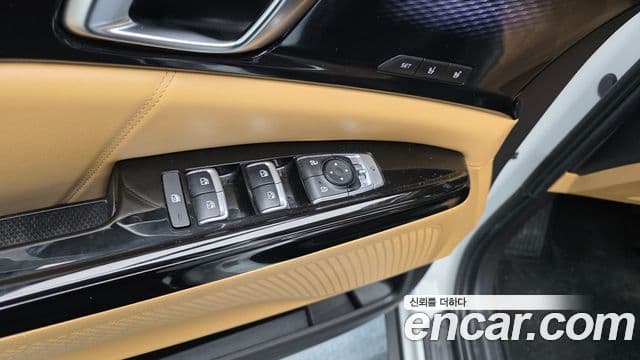 Kia Carnival 2022 — ფოტო 14/20