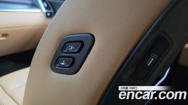 Kia Sorento 2023 — ფოტო 18/20