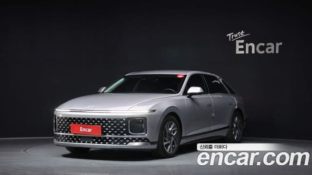 Hyundai Grandeur Hybrid 2023 — Photo 16/20