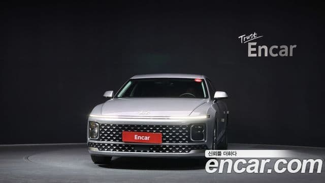 Hyundai Grandeur Hybrid 2023 — Photo 4/20