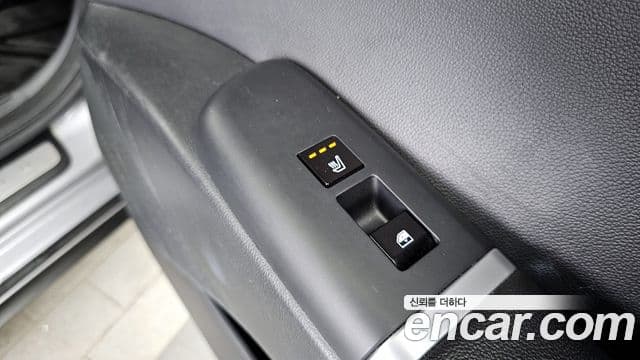Hyundai Grandeur Hybrid 2023 — Photo 14/20