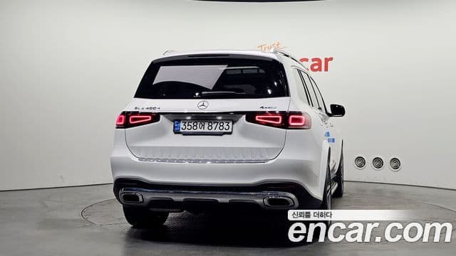 Mercedes-Benz GLS-Class 2022 — Photo 10/20
