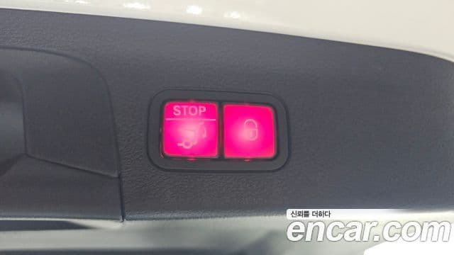 Mercedes-Benz GLS-Class 2022 — Photo 14/20