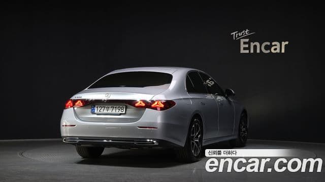 Mercedes-Benz E-Class 2024 — Şəkil 2/20