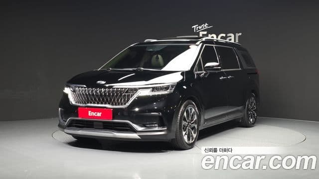 Kia Carnival 2021 — Фото 1/20