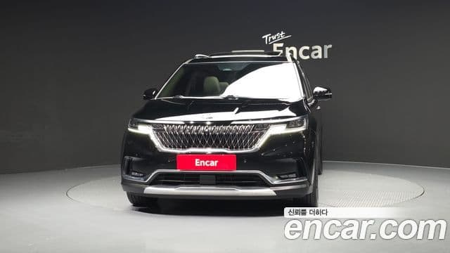 Kia Carnival 2021 — Фото 3/20