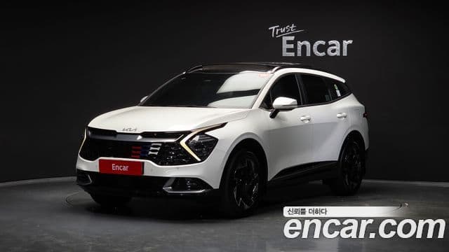 Kia Sportage 2022 — Фото 1/20