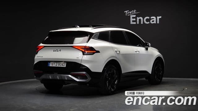Kia Sportage 2022 — Фото 2/20