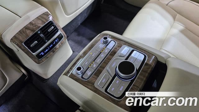 Kia The K9 2019 — ფოტო 18/20
