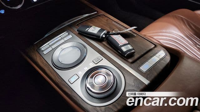 Genesis Electrified G80 2022 — фото 9 из 20