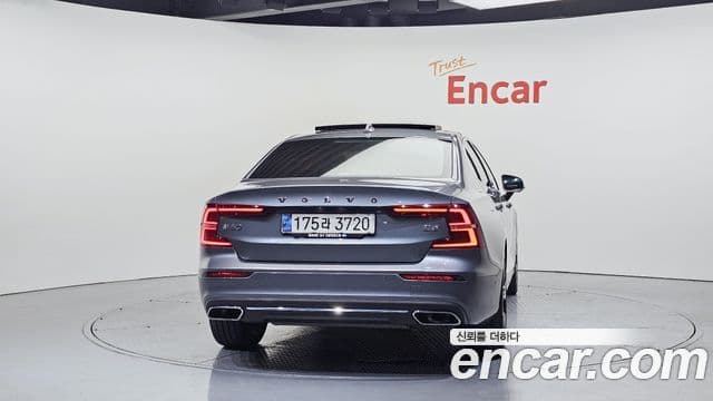 Volvo S60 2021 — Şəkil 4/20