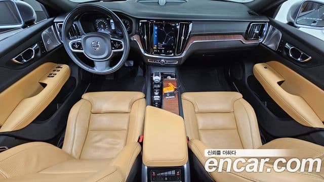 Volvo S60 2021 — Şəkil 7/20