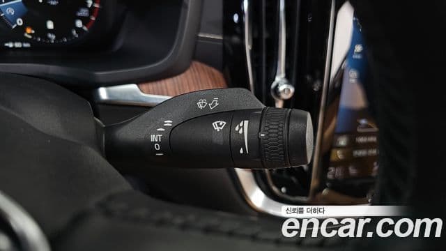 Volvo S60 2021 — Şəkil 15/20