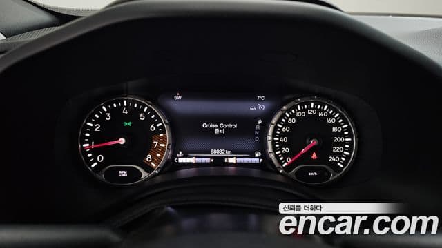 Jeep Renegade 2020 — ფოტო 1/20