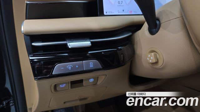 Genesis G80 2024 — Photo 15/20