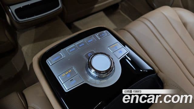 Genesis G80 2024 — Photo 13/20