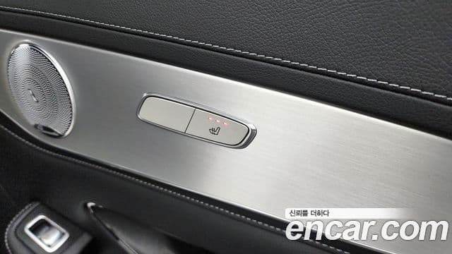 Mercedes-Benz GLC-Class 2019 — Şəkil 19/20