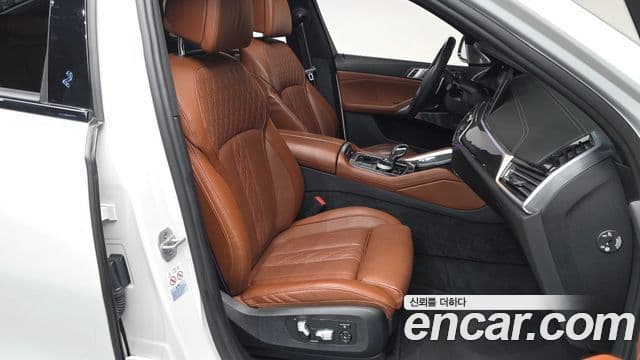 BMW X6 2023 — Фото 10/20