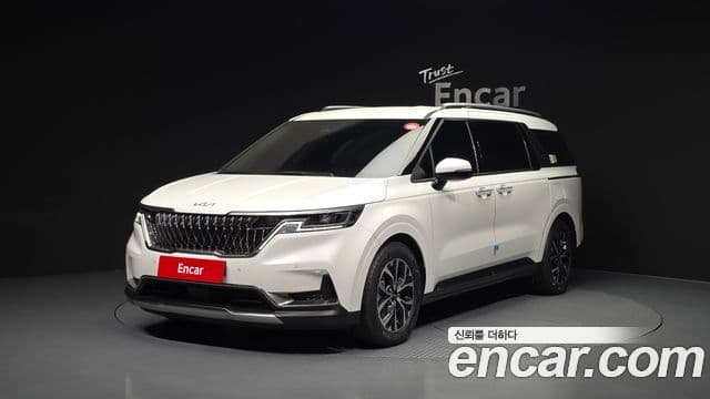 Kia Carnival 2023 — ფოტო 1/20