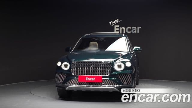 Bentley Bentayga 2024 — Şəkil 3/20