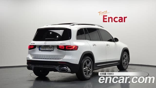Mercedes-Benz GLB-Class 2021 — Şəkil 2/20