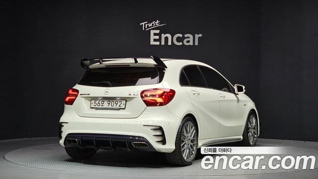 Mercedes-Benz A-Class 2018 — Фото 1/20