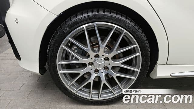 Mercedes-Benz A-Class 2018 — Фото 4/20