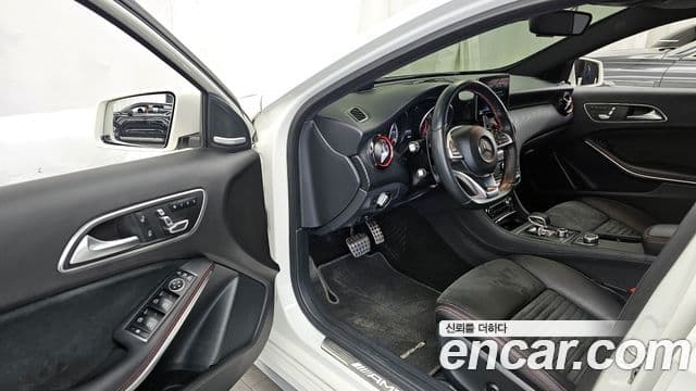 Mercedes-Benz A-Class 2018 — Фото 9/20