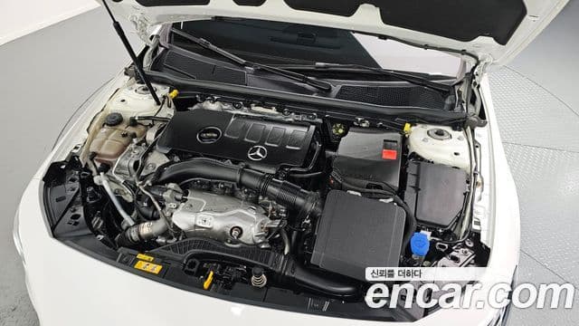 Mercedes-Benz CLA-Class 2023 — Photo 2/20