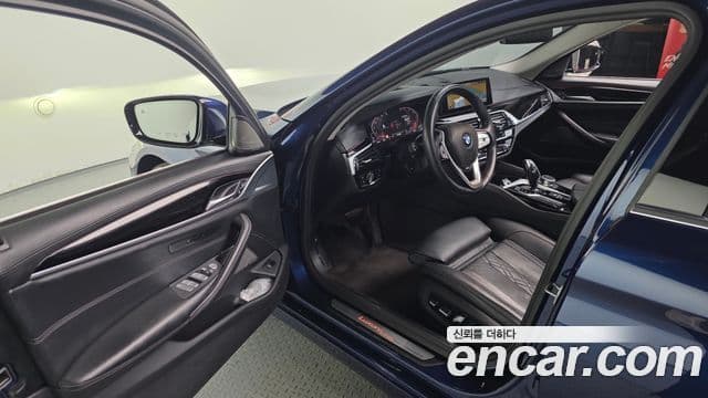 BMW 5 Series 2020 — ფოტო 11/20