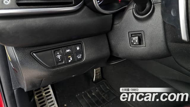 Genesis G70 2019 — Photo 6/20